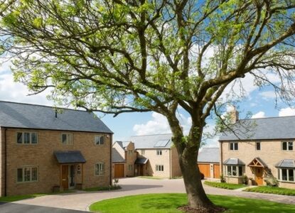 Take a tour around white lodge farm